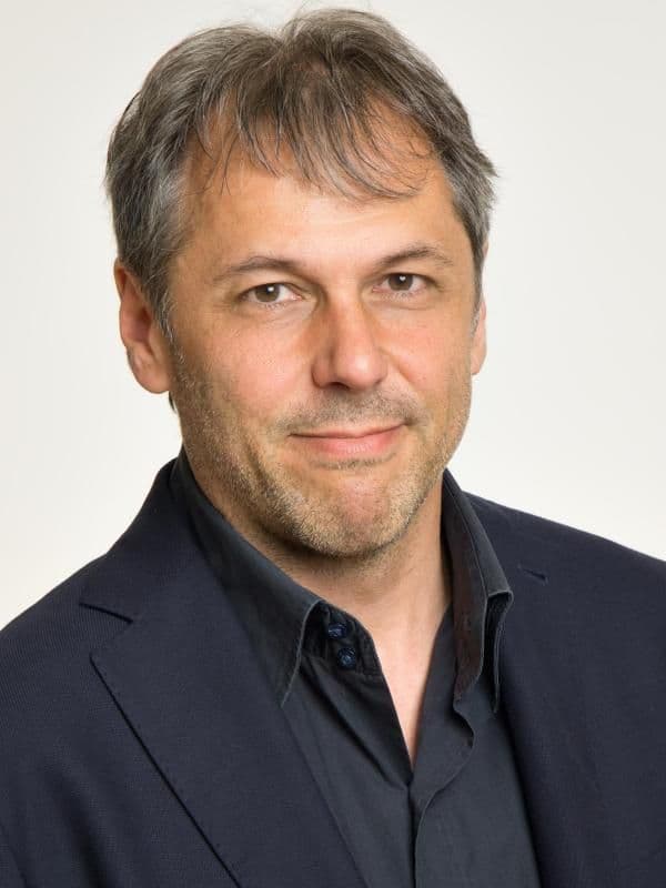 Foto von Univ.-Prof. Dr. Hans Karl Peterlini